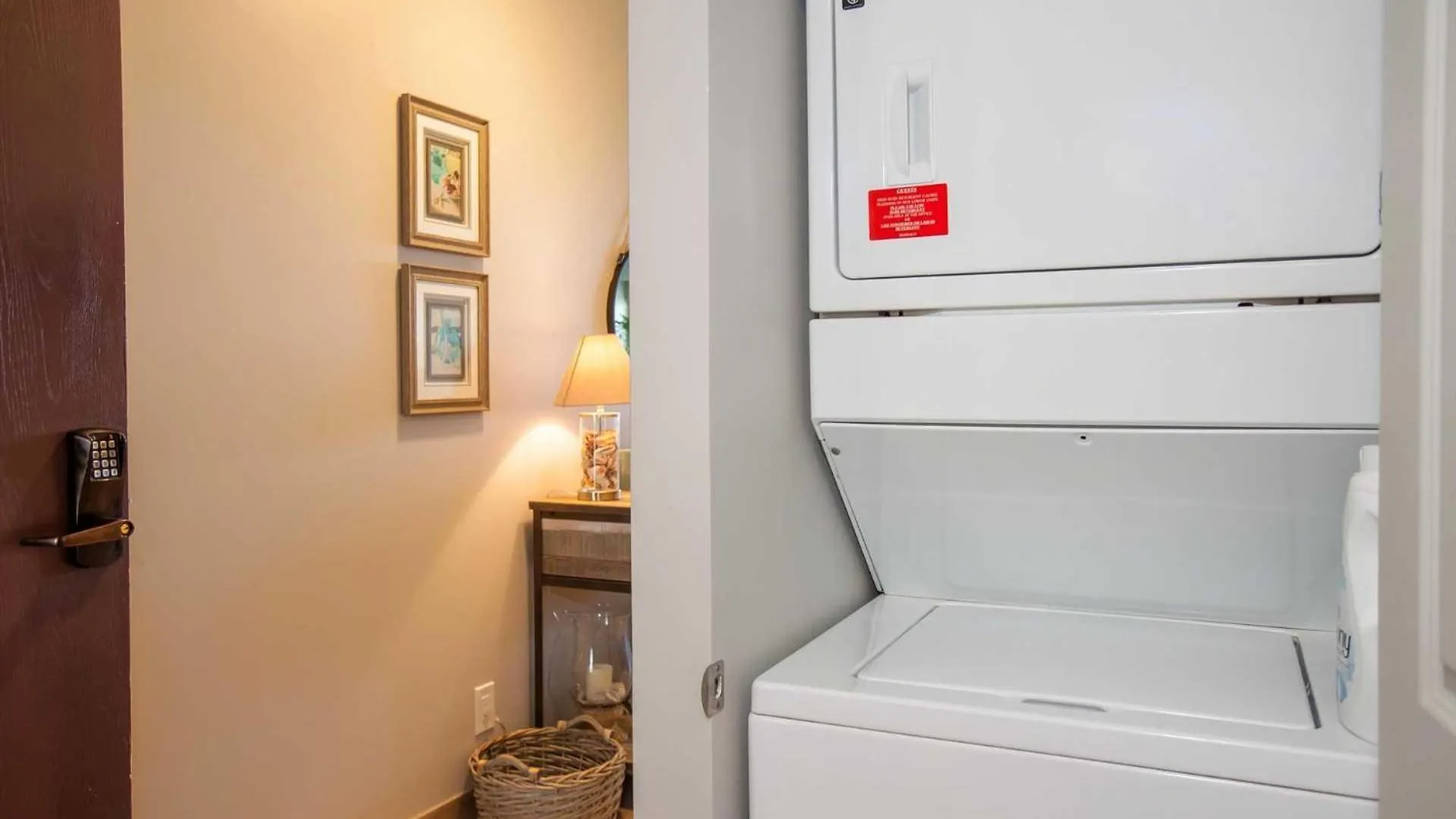 Kihei Akahi Resort - Unit D605 Уэйлея 0*,  США